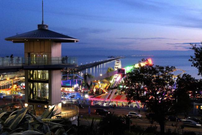 Seafront Suites - Close To Beach, Train Station & Southend Airport Southend-on-Sea Eksteriør bilde