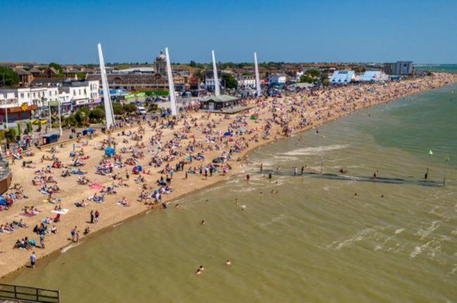 Seafront Suites - Close To Beach, Train Station & Southend Airport Southend-on-Sea Eksteriør bilde